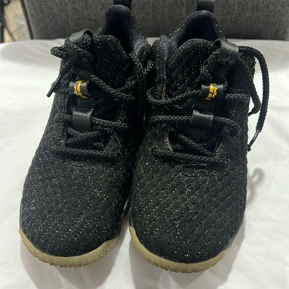Nike Youth Lebron 15 Black Shoes Size 2Y Sneakers 922812 006